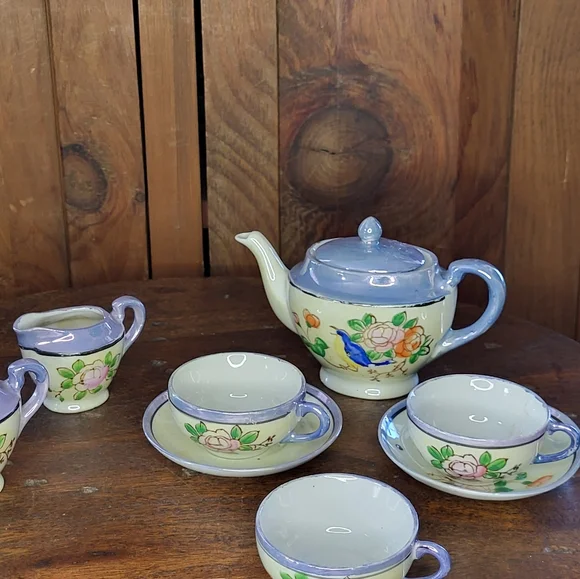 Hand-Painted Floral Luster Ware Tea Set in Lavender and Cream - Picture 6 of 12